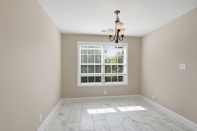 2361 Colston Dr, Clarksville, TN 37042