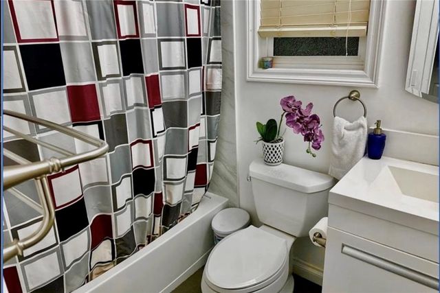 24033 Mobile Street, West Hills, CA 91307