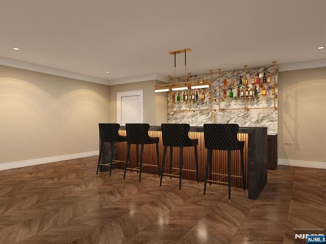 37 Roberts Road, Englewood Cliffs, NJ 07632