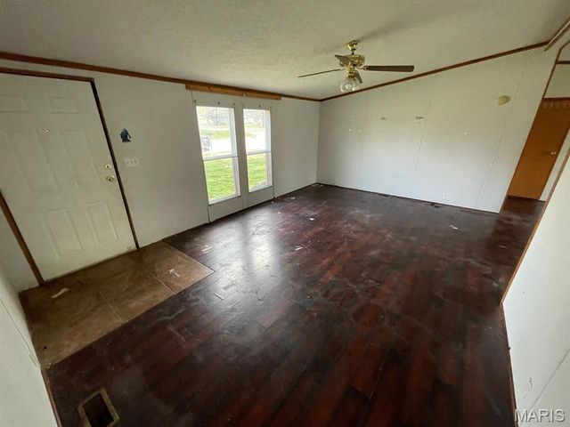 100 Pleasant Ridge, Fairview Heights, IL 62208