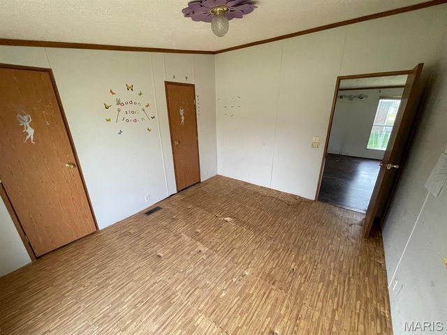 100 Pleasant Ridge, Fairview Heights, IL 62208
