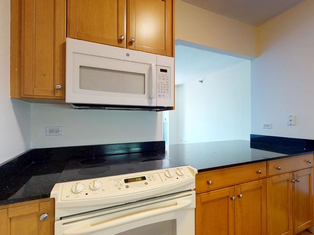 400 N Lasalle Drive 3406, Chicago, IL 60654