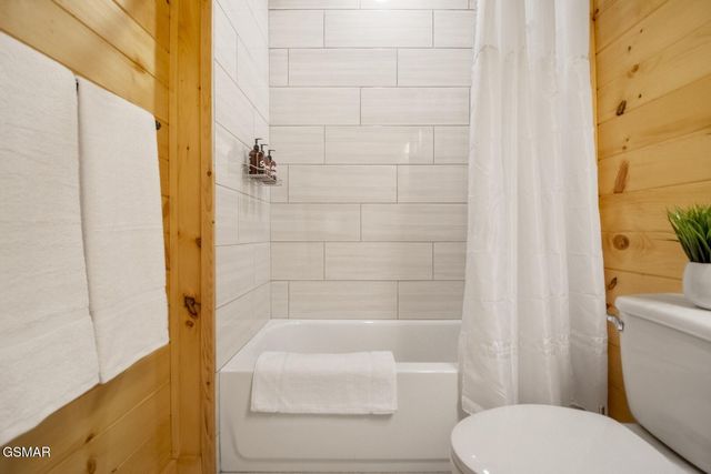 640 Stockton Drive, Sevierville, TN 37876