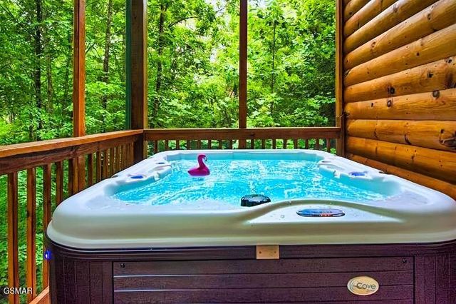 640 Stockton Drive, Sevierville, TN 37876