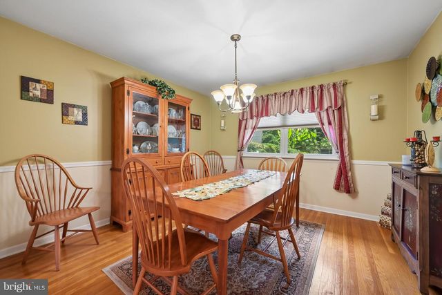 843 LAFAYETTE DR, Mount Laurel, NJ 08054