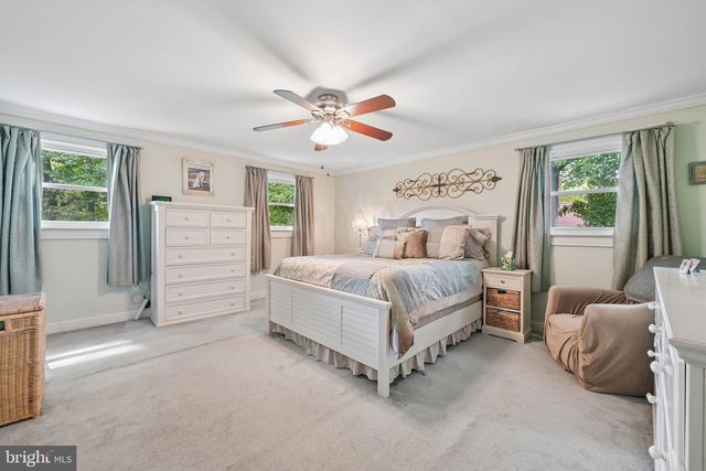 843 LAFAYETTE DR, Mount Laurel, NJ 08054