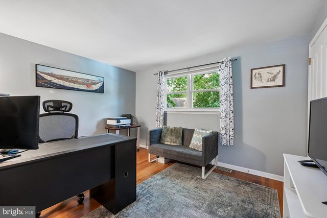 843 LAFAYETTE DR, Mount Laurel, NJ 08054