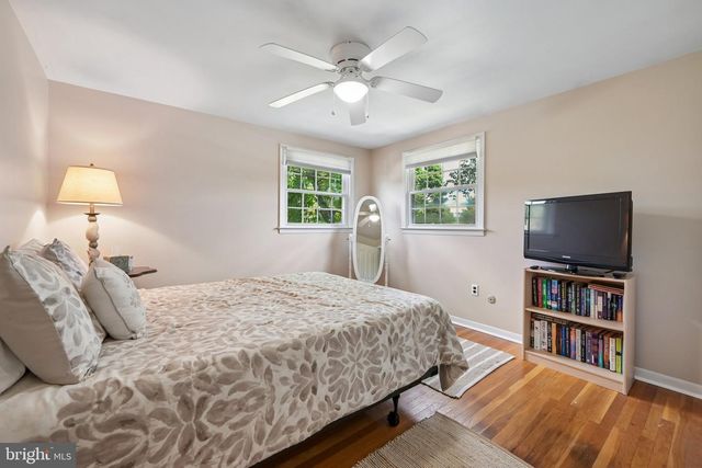 843 LAFAYETTE DR, Mount Laurel, NJ 08054