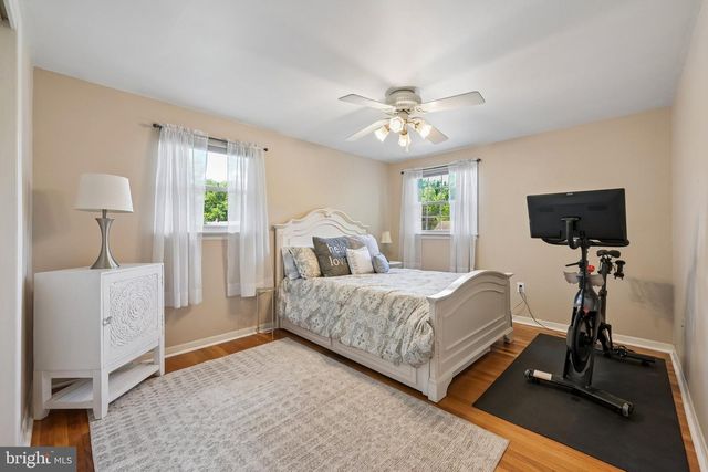843 LAFAYETTE DR, Mount Laurel, NJ 08054