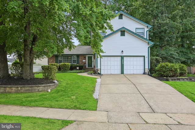 843 LAFAYETTE DR, Mount Laurel, NJ 08054