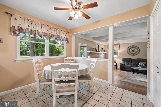 843 LAFAYETTE DR, Mount Laurel, NJ 08054