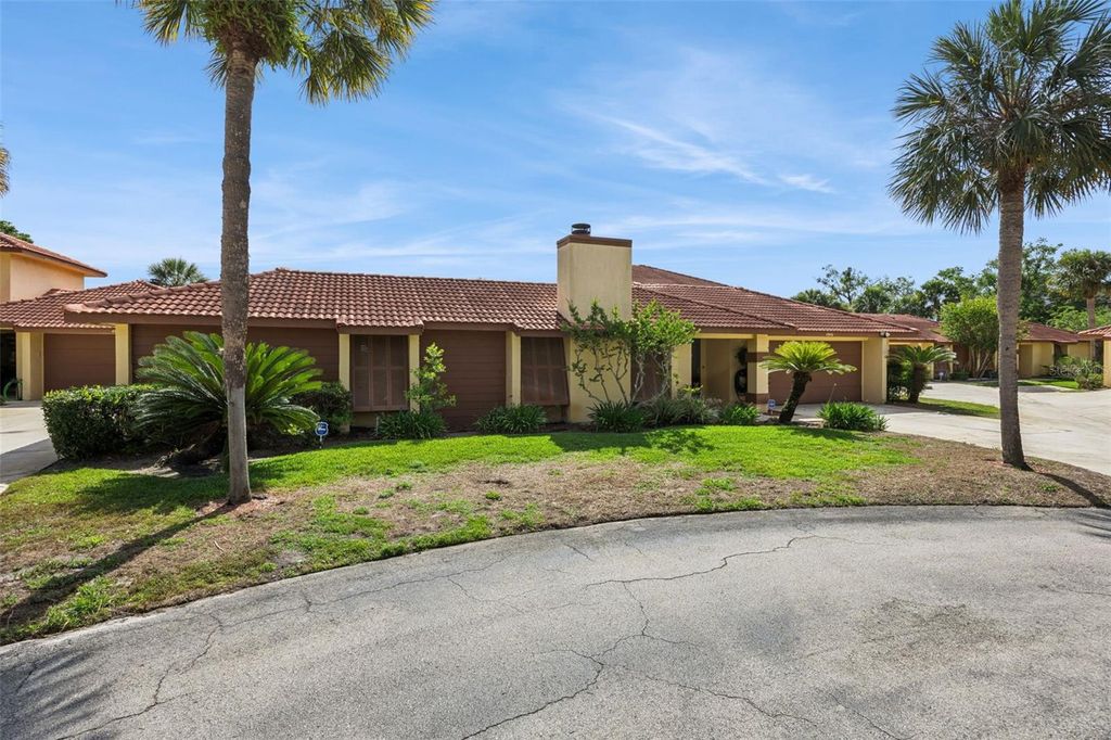 Image 3 of property listing at 4946 SAMOA CIRCLE 4C, Orlando, FL 32808