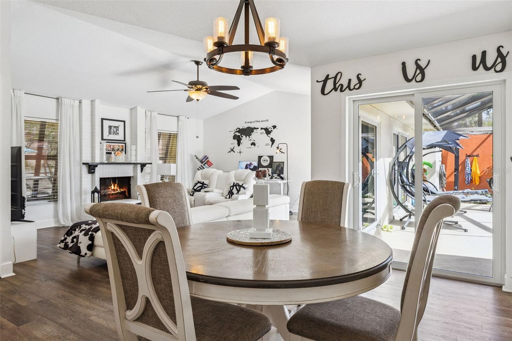 Image 8 of property listing at 4946 SAMOA CIRCLE 4C, Orlando, FL 32808