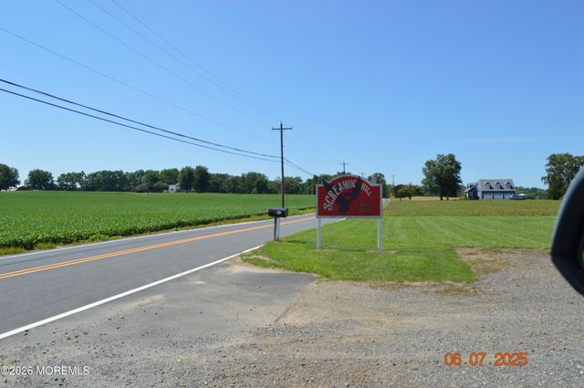 14 Homestead Lane, Roosevelt, NJ 08555