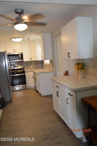 14 Homestead Lane, Roosevelt, NJ 08555