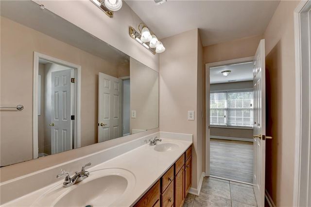 2765 Turning Leaf Drive, Lawrenceville, GA 30044