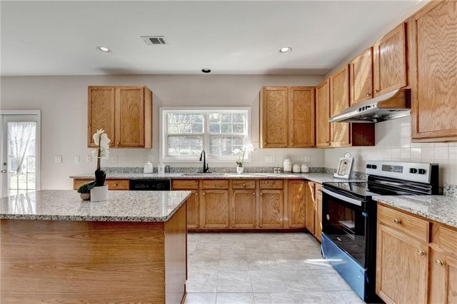 2765 Turning Leaf Drive, Lawrenceville, GA 30044