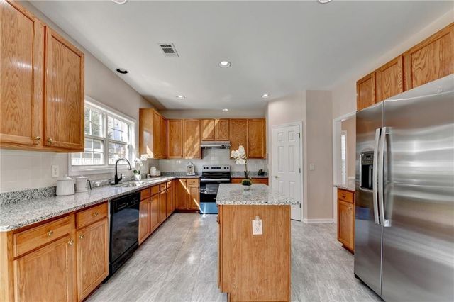 2765 Turning Leaf Drive, Lawrenceville, GA 30044