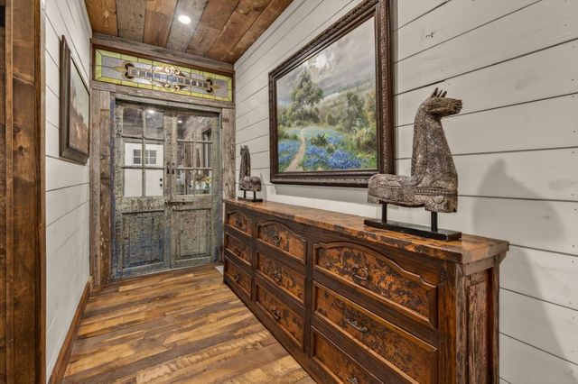 1881 NE Clayton Street, Dayton, TX 77535