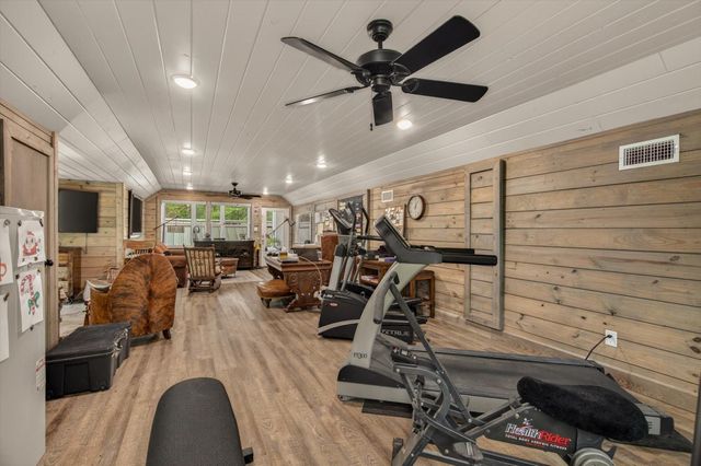 1881 NE Clayton Street, Dayton, TX 77535