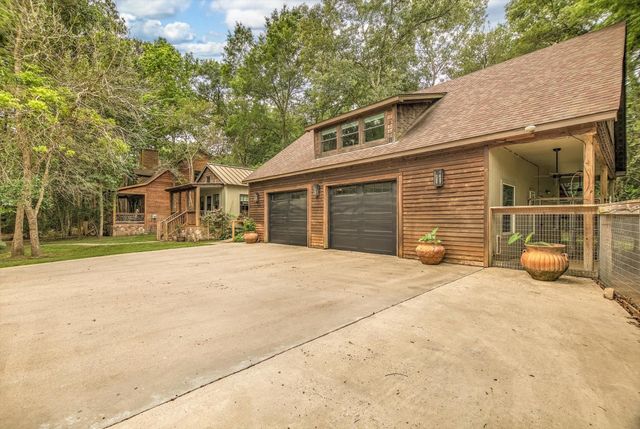 1881 NE Clayton Street, Dayton, TX 77535