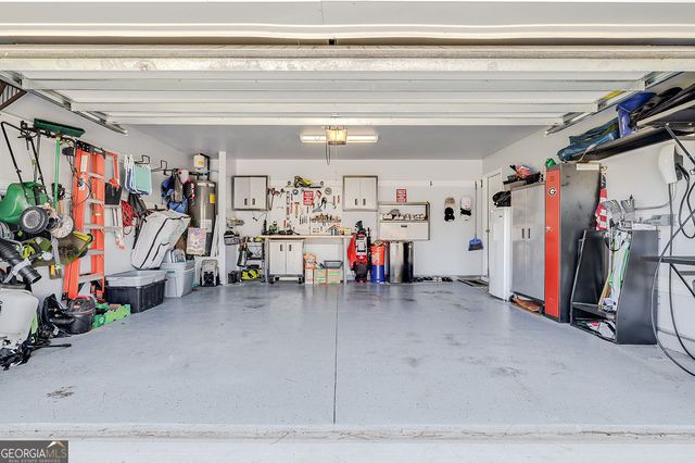 8 Hawkhorn Court, Savannah, GA 31407