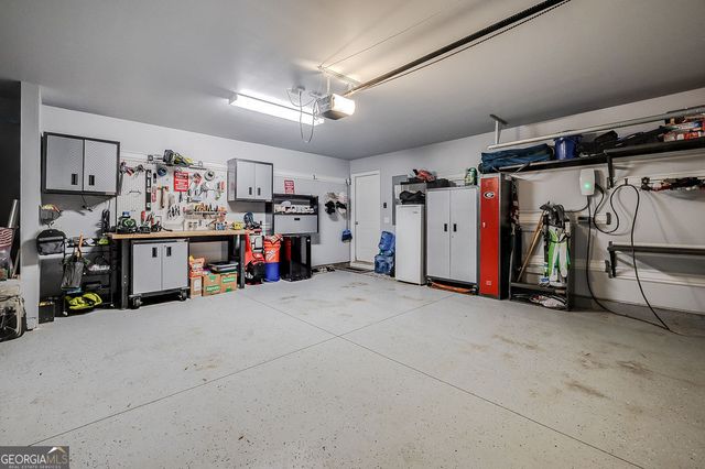8 Hawkhorn Court, Savannah, GA 31407