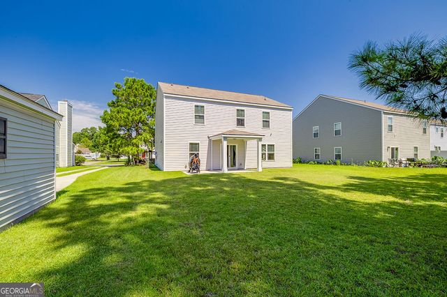 8 Hawkhorn Court, Savannah, GA 31407