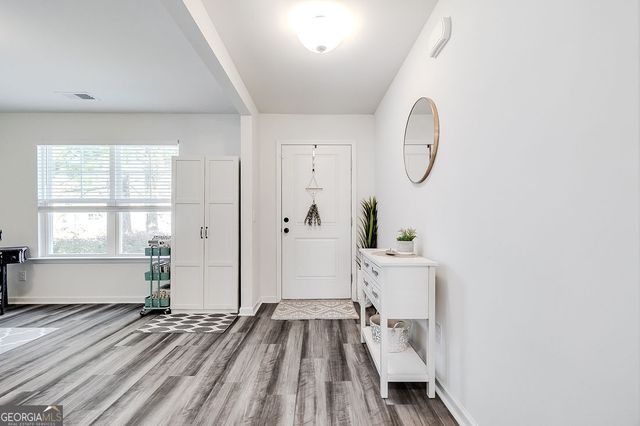 8 Hawkhorn Court, Savannah, GA 31407