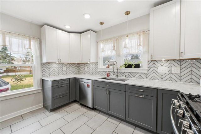 607 Oak Street, Valparaiso, IN 46383