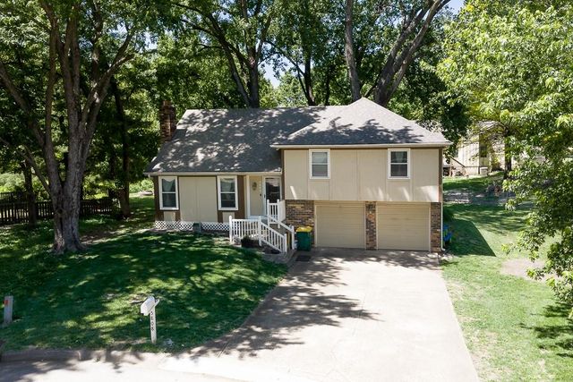 5808 Clark Circle, Kansas City, KS 66106
