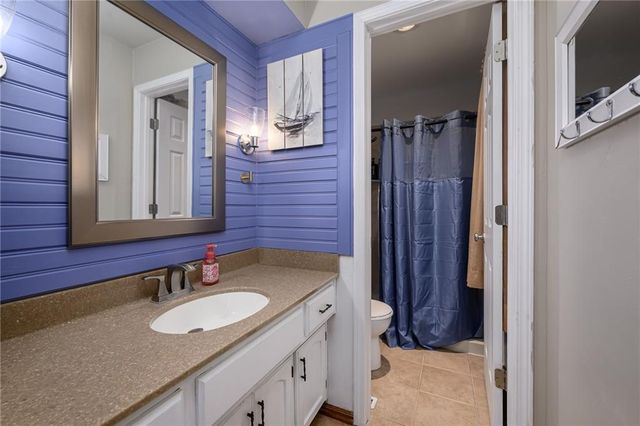 5808 Clark Circle, Kansas City, KS 66106