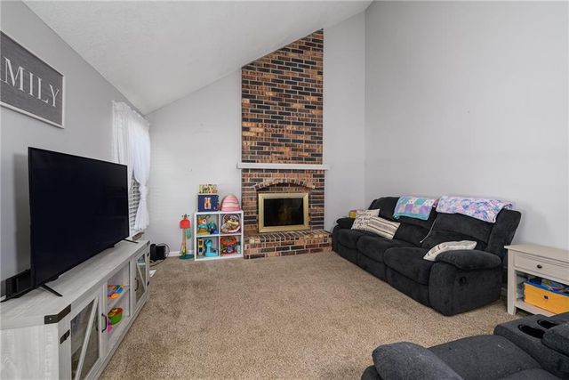 5808 Clark Circle, Kansas City, KS 66106