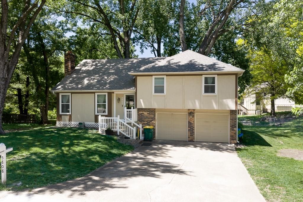 5808 Clark Circle, Kansas City, KS 66106