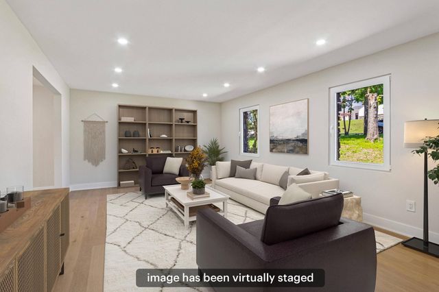444 ROCKSVILLE RD, Southampton, PA 18966
