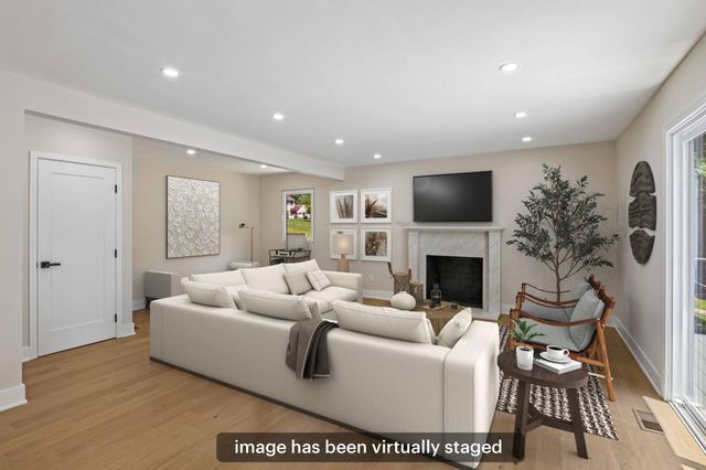444 ROCKSVILLE RD, Southampton, PA 18966