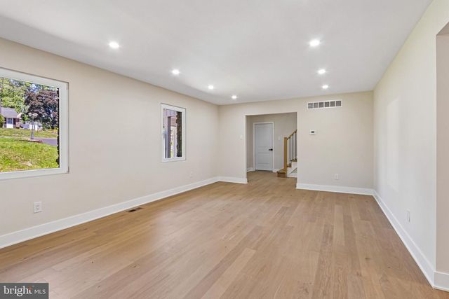 444 ROCKSVILLE RD, Southampton, PA 18966