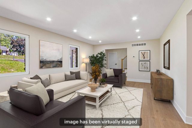 444 ROCKSVILLE RD, Southampton, PA 18966
