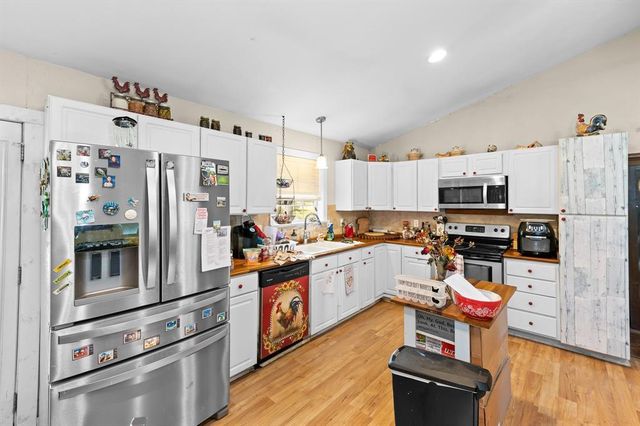 4771 County Road 473, Elgin, TX 78621