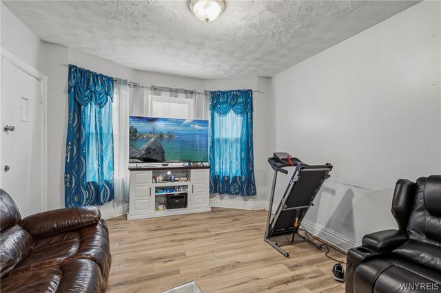 781 Northampton Street, Buffalo, NY 14211