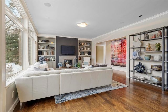 89 Mattison Dr, Concord, MA 01742