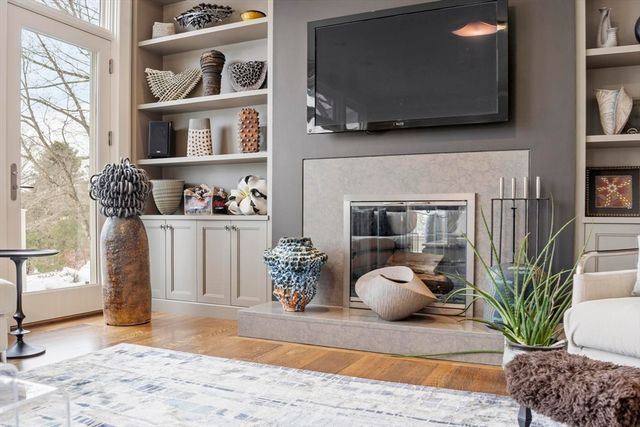 89 Mattison Dr, Concord, MA 01742