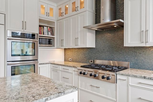 89 Mattison Dr, Concord, MA 01742