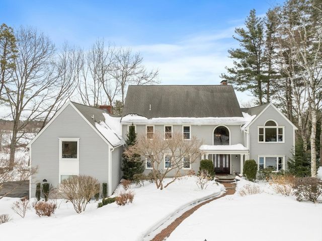 89 Mattison Dr, Concord, MA 01742