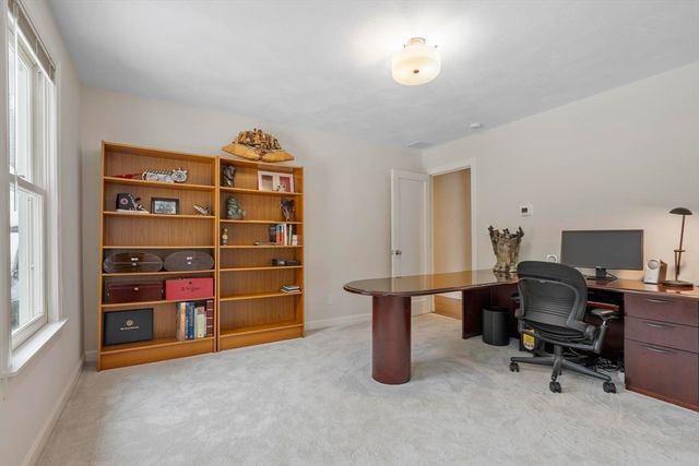 89 Mattison Dr, Concord, MA 01742