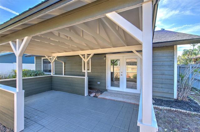 2745 WHISPERING DRIVE N, Largo, FL 33771