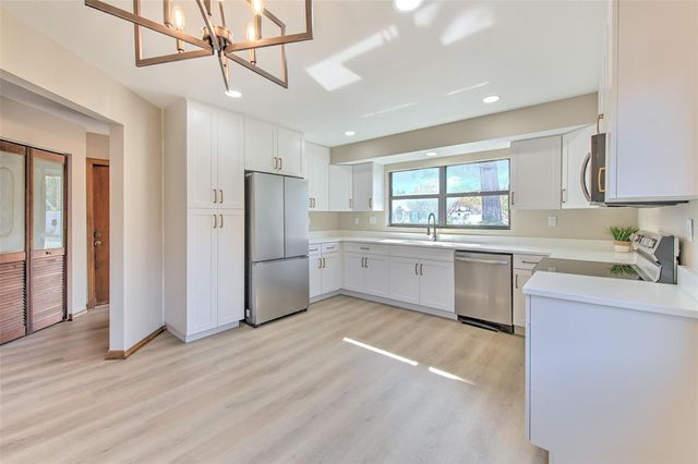 2745 WHISPERING DRIVE N, Largo, FL 33771