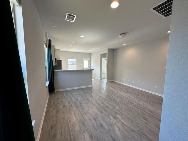 224 Wild Wind TRL, Jarrell, TX 76537