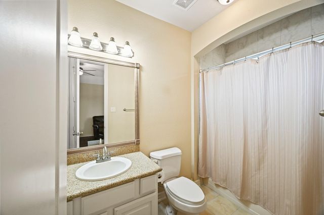 17703 Fairhaven Lake Drive, Cypress, TX 77433