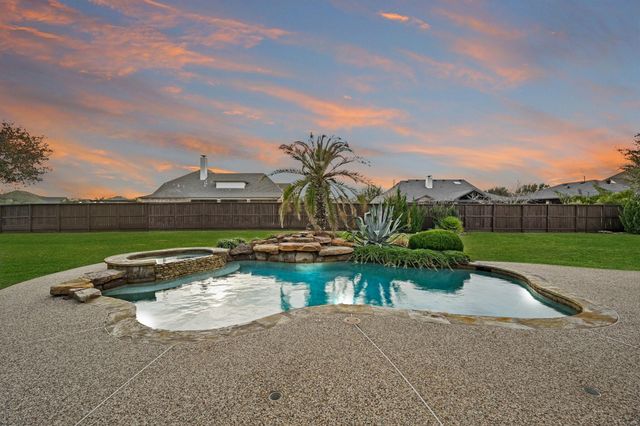 17703 Fairhaven Lake Drive, Cypress, TX 77433